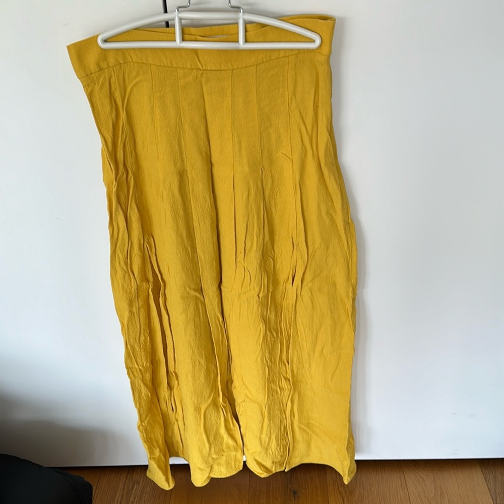 Flirty summer skirt